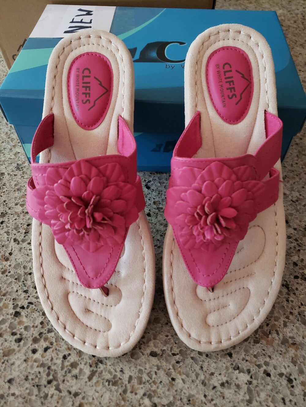 NEW Cliffs by White Mountain Cassia Pink Floral Accent Slide on Wedge Sandals